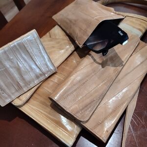 Gorgeous EEL SKIN Shoulder Bag Tan